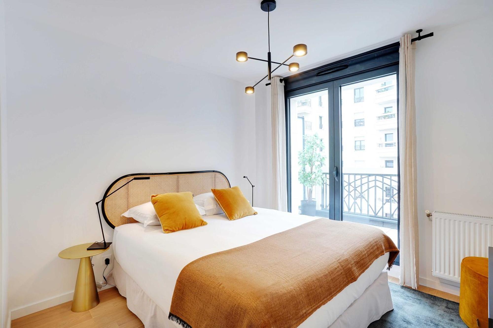 Raffinement Et Confort Dans Cette Residence A Levallois-Perret Extérieur photo