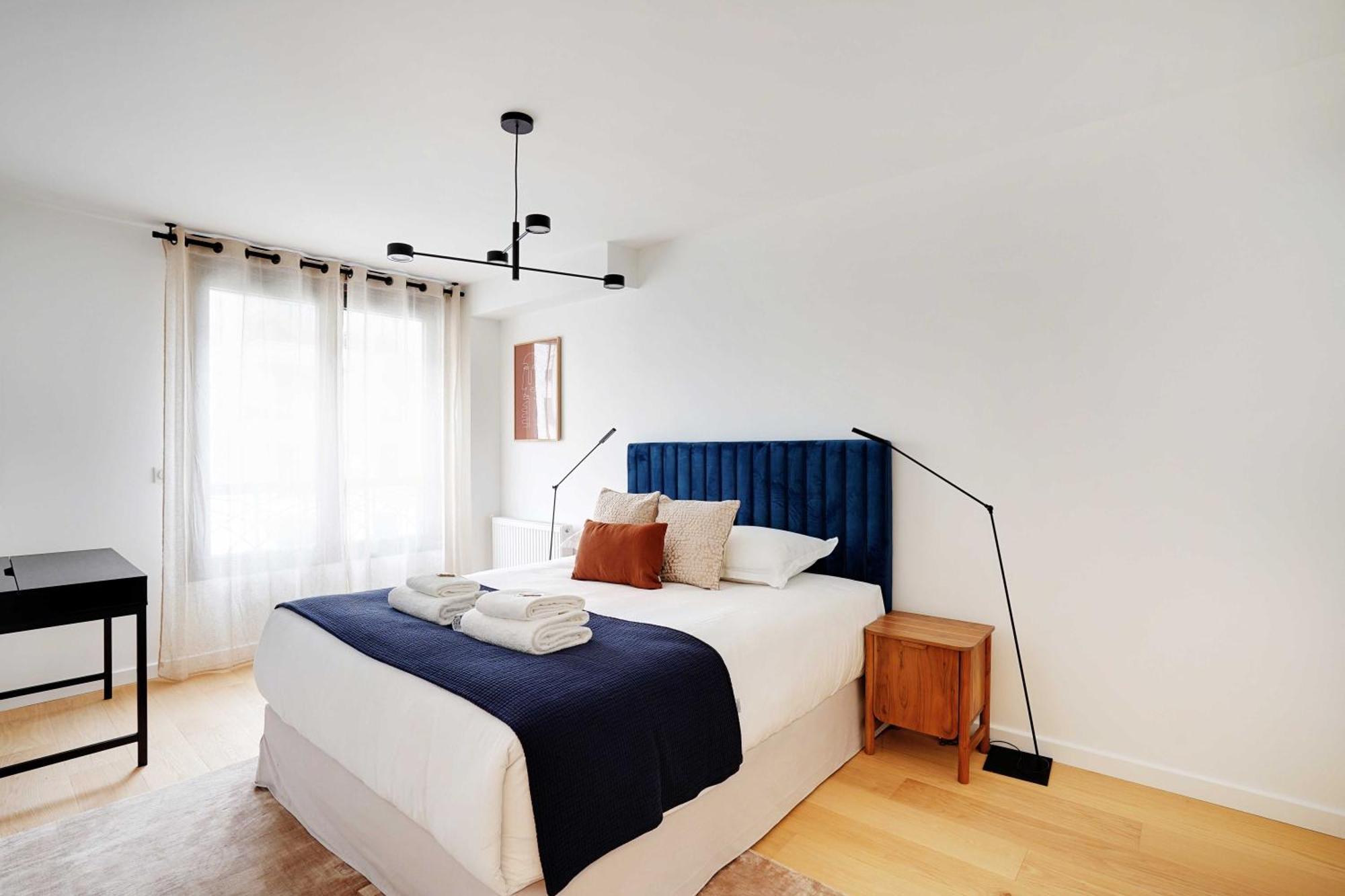 Raffinement Et Confort Dans Cette Residence A Levallois-Perret Extérieur photo