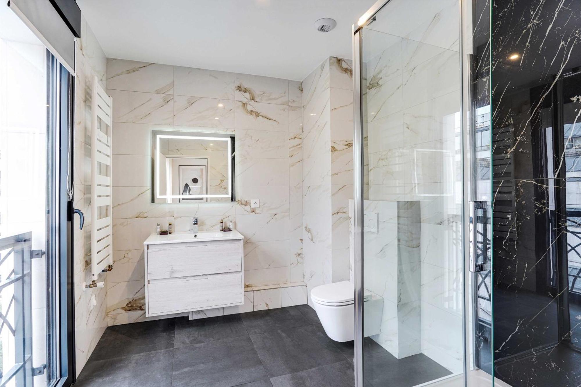 Raffinement Et Confort Dans Cette Residence A Levallois-Perret Extérieur photo